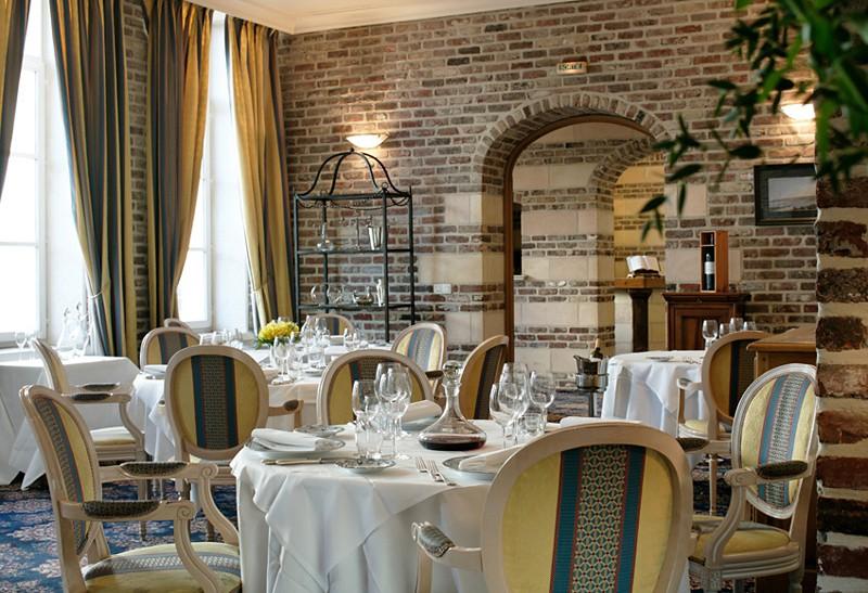 Hotel De L'Univers Arras Eksteriør bilde