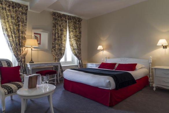 Hotel De L'Univers Arras Eksteriør bilde